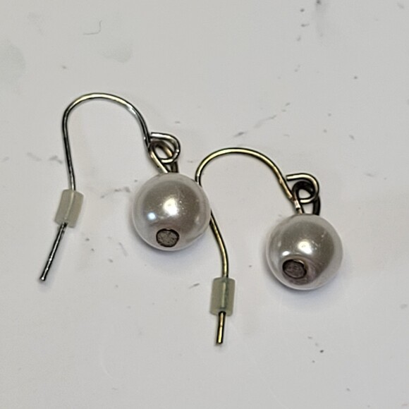 Pearl imitation round drop earrings - Picture 4 of 6